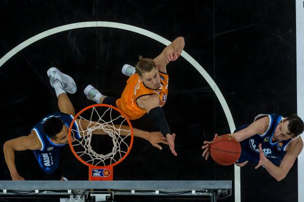 小学来了个 小学来了个