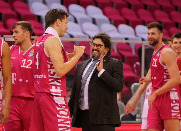 这是他们自 这是他们自